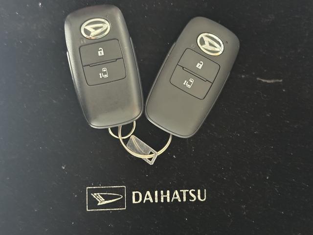 タントＸ弊社デモカーＵＰ車　新車保証継承付　バックカメラ付　スマートキー　片側電動スライドドア　　ＬＥＤヘッドライト　衝突軽減ブレーキ　　アイドリングストップ　クリアランスソナー　純正アルミホイール（福岡県）の中古車