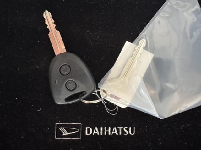 ミライースＸ　ＳＡIII弊社デモカーＵＰ車　新車保証継承付　オーディオレス　オートライト　ＬＥＤヘッドライト　衝突軽減ブレーキ　横滑り防止装置　アイドリングストップ　クリアランスソナー（福岡県）の中古車
