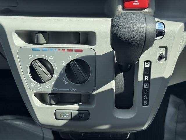 ミライースＸ　ＳＡIII新車保証継承付　弊社デモカーＵＰ車　オーディオレス　オートライト　ＬＥＤヘッドライト　衝突軽減ブレーキ　オートマチックハイビーム　横滑り防止装置　アイドリングストップ　クリアランスソナー（福岡県）の中古車