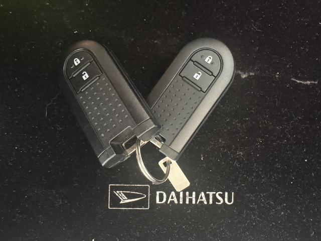 ミライースＧ　ＳＡIII新車保証継承付　弊社デモカーＵＰ車　オーディオレス　ＬＥＤヘッドライト　衝突軽減ブレーキ　オートマチックハイビーム　横滑り防止装置　アイドリングストップ　クリアランスソナー　純正アルミホイール（福岡県）の中古車