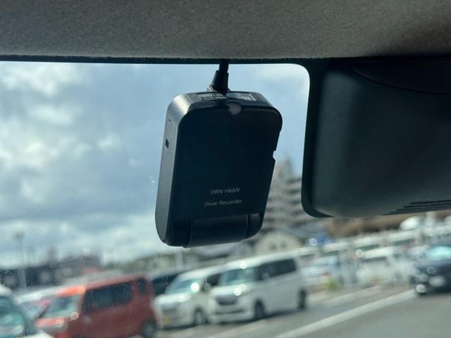 ムーヴキャンバスＧメイクアップ　ＳＡIIナビ地デジＴＶ　バックカメラ　Ｂｌｕｅｔｏｏｔｈ　スマートキー　ＥＴＣ　　前ドライブレコーダー　　両側電動スライドドア　ＬＥＤヘッドライト　衝突軽減ブレーキ　横滑り防止装置　アイドリングストップ（福岡県）の中古車