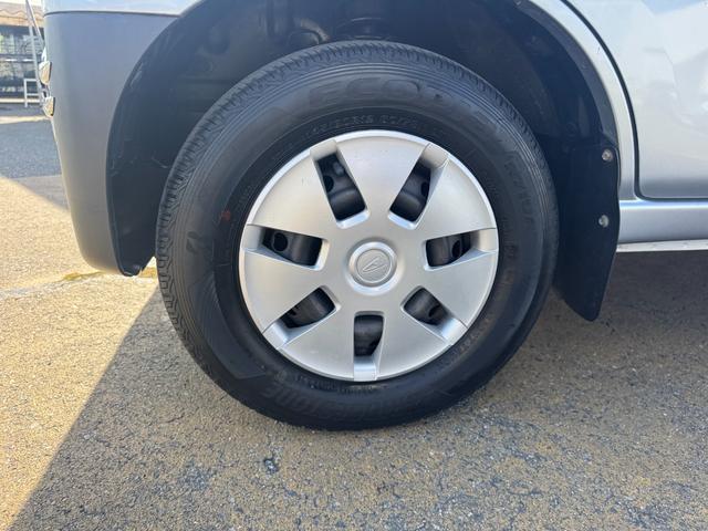 ハイゼットカーゴデッキバンG喫煙車 CDチューナー 両側スライドドア オートライト 衝突軽減ブレーキ 横滑り防止装置 アイドリングストップ オートマチックハイビーム(福岡県)の中古車