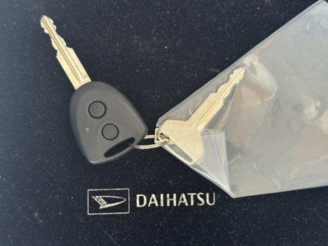 ミライースＸ　ＳＡIII新車保証継承付　弊社デモカーＵＰ車　オーディオレス　オートライト　ＬＥＤヘッドライト　衝突軽減ブレーキ横滑り防止装置　アイドリングストップ　クリアランスソナー（福岡県）の中古車