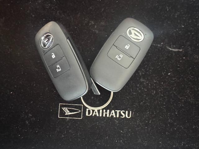 ムーヴX新車保証継承付 デモカーリースUP車 オーディオレス バックカメラ 片側電動スライドドア オートライト LEDヘッドライト 衝突軽減ブレーキ 横滑り防止装置 アイドリングストップ クリアランスソナー(福岡県)の中古車