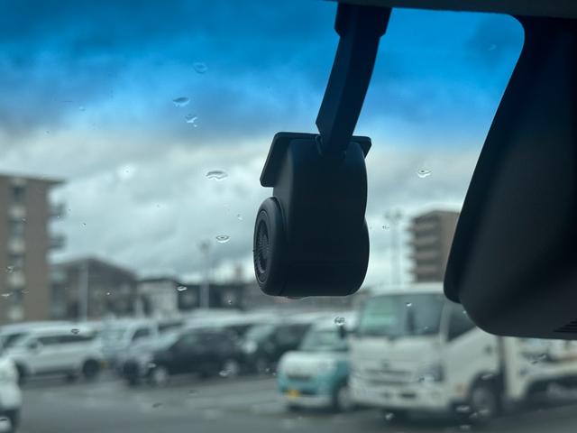 ムーヴＸリミテッドII　ＳＡIIIナビ地デジＴＶ　バックカメラ　Ｂｌｕｅｔｏｏｔｈ　　前後ドライブレコーダー　　オートライト　ＬＥＤヘッドライト　衝突軽減ブレーキ　横滑り防止装置　アイドリングストップ　純正アルミホイール（福岡県）の中古車