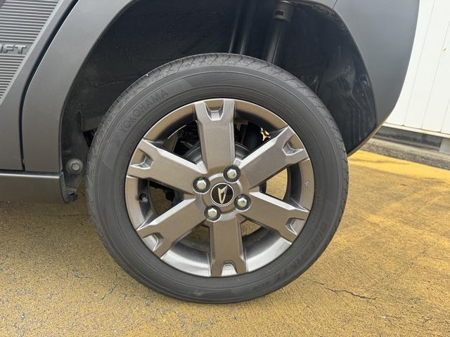 タフトG ダーククロムベンチャー新車保証継承付 弊社デモカーUP車 オーディオレス バックカメラ スマートキー クルーズコントロール LEDヘッドライト 衝突軽減ブレーキ 横滑り防止装置 アイドリングストップ クリアランスソナー(福岡県)の中古車