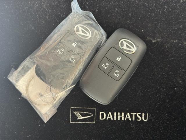 ムーヴキャンバスストライプスG新車保証継承付 弊社デモカーUP車 オーディオレス バックカメラ付 スマートキー 両側電動スライドドア LEDヘッドライト 衝突軽減ブレーキ 横滑り防止装置 アイドリングストップ クリアランスソナー(福岡県)の中古車