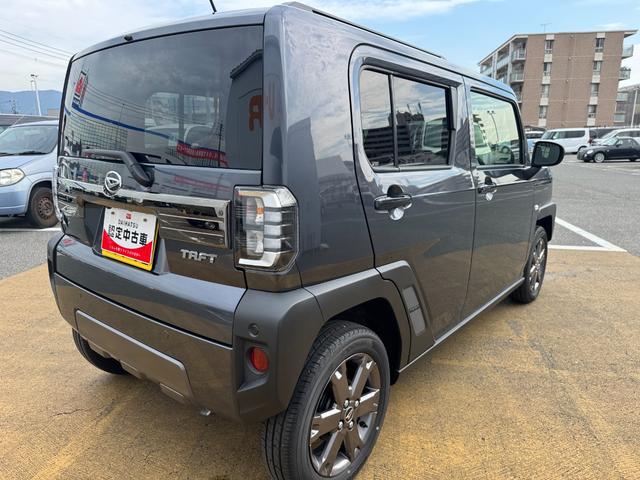 タフトＧターボ　ダーククロムベンチャー新車保証継承付　弊社デモカーＵＰ車　オーディオレス　バックカメラ付　スマートキー　クルーズコントロールＬＥＤヘッドライト　衝突軽減ブレーキ　横滑り防止装置　クリアランスソナー（福岡県）の中古車