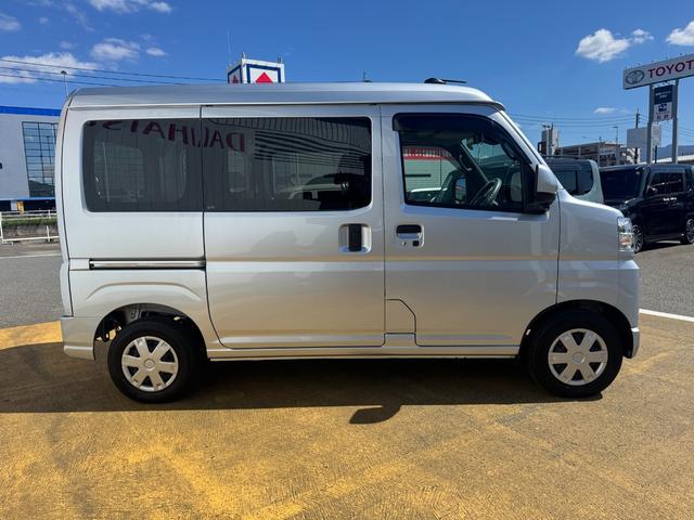 ハイゼットカーゴクルーズターボ新車保証継承付 弊社デモカーUP車 オーディオレス 両側スライドドア オートライト 衝突軽減ブレーキ 横滑り防止装置 アイドリングストップ クリアランスソナー(福岡県)の中古車