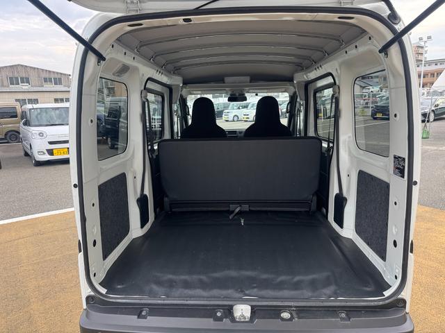 ハイゼットカーゴDX新車保証継承付 1dinラジオ 5MT ETC 両側スライドドア オートライト LEDヘッドライト 衝突軽減ブレーキ オートマチックハイビーム 横滑り防止装置 アイドリングストップ(福岡県)の中古車