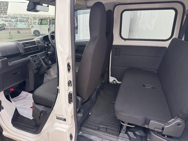 ハイゼットカーゴDX新車保証継承付 1dinラジオ 5MT ETC 両側スライドドア オートライト LEDヘッドライト 衝突軽減ブレーキ オートマチックハイビーム 横滑り防止装置 アイドリングストップ(福岡県)の中古車