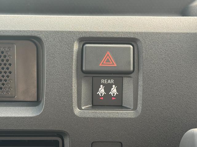 ハイゼットカーゴＤＸ新車保証継承付　ディスプレイオーディオ　両側スライドドア　オートライト　ＬＥＤヘッドライト　衝突軽減ブレーキ　オートマチックハイビーム　横滑り防止装置　アイドリングストップ　クリアランスソナー（福岡県）の中古車