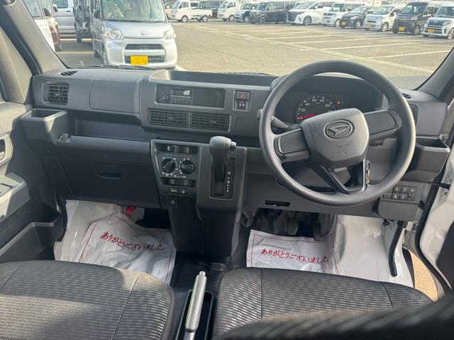ハイゼットカーゴＤＸ新車保証継承付　ディスプレイオーディオ　両側スライドドア　オートライト　ＬＥＤヘッドライト　衝突軽減ブレーキ　オートマチックハイビーム　横滑り防止装置　アイドリングストップ　クリアランスソナー（福岡県）の中古車