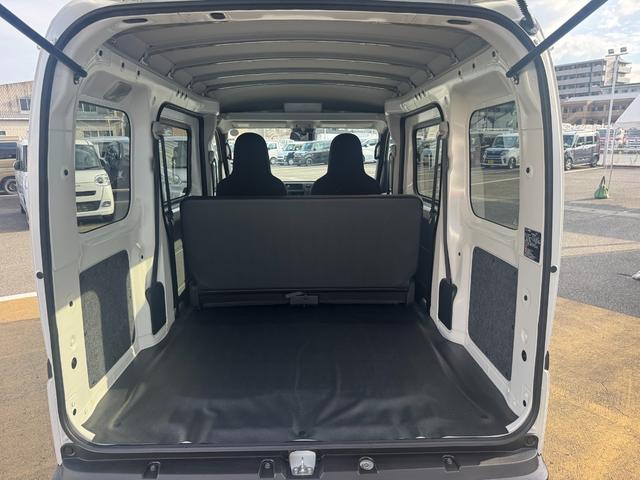 ハイゼットカーゴＤＸ新車保証継承付　ディスプレイオーディオ　両側スライドドア　オートライト　ＬＥＤヘッドライト　衝突軽減ブレーキ　オートマチックハイビーム　横滑り防止装置　アイドリングストップ　クリアランスソナー（福岡県）の中古車