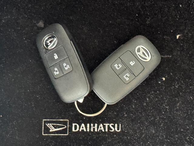 ムーヴキャンバスストライプスＧ新車保証継承付　オーディオレス　バックカメラ　スマートキー　両側電動スライドドア　オートライト　ＬＥＤヘッドライト　衝突軽減ブレーキ　横滑り防止装置　アイドリングストップ　クリアランスソナー（福岡県）の中古車