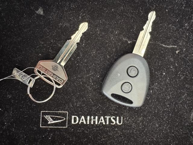 ミライースＸ　ＳＡIII新車保証継承付　弊社デモカーＵＰ車　オーディオレス　オートライト　ＬＥＤヘッドライト　衝突軽減ブレーキ　オートマチックハイビーム　横滑り防止装置　アイドリングストップ　クリアランスソナー（福岡県）の中古車