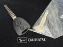 新車保証継承付　オートライト　ＬＥＤヘッドライト　衝突軽減ブレーキ　オートマチックハイビーム　横滑り防止装置　アイドリングストップ　クリアランスソナー（福岡県）の中古車