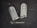 ナビ地デジＴＶ　バックカメラ　Ｂｌｕｅｔｏｏｔｈ　スマートキー　ＥＴＣ　オートライト　ＬＥＤヘッドライト　衝突軽減ブレーキ　横滑り防止装置　アイドリングストップ　クリアランスソナー　純正アルミホイール（福岡県）の中古車