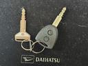 ナビ地デジＴＶ　Ｂｌｕｅｔｏｏｔｈ　ＥＤヘッドライト　アイドリングストップ　横滑り防止装置（福岡県）の中古車