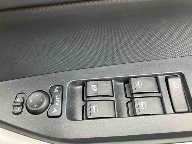 ロッキープレミアムＧ　ＨＥＶ記録簿　エアバッグ　アルミホイール　ＡＢＳ　１オーナー　禁煙車　キ−フリ−　車線逸脱警報装置　踏み間違い防止　オートマチックハイビーム　Ｓヒーター　Ｄレコ（山口県）の中古車