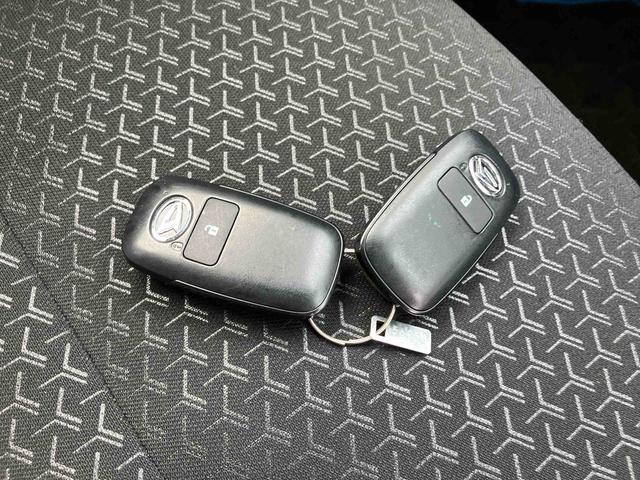 ロッキープレミアムＧ　ＨＥＶ記録簿　エアバッグ　アルミホイール　ＡＢＳ　１オーナー　禁煙車　キ−フリ−　車線逸脱警報装置　踏み間違い防止　オートマチックハイビーム　Ｓヒーター　Ｄレコ（山口県）の中古車