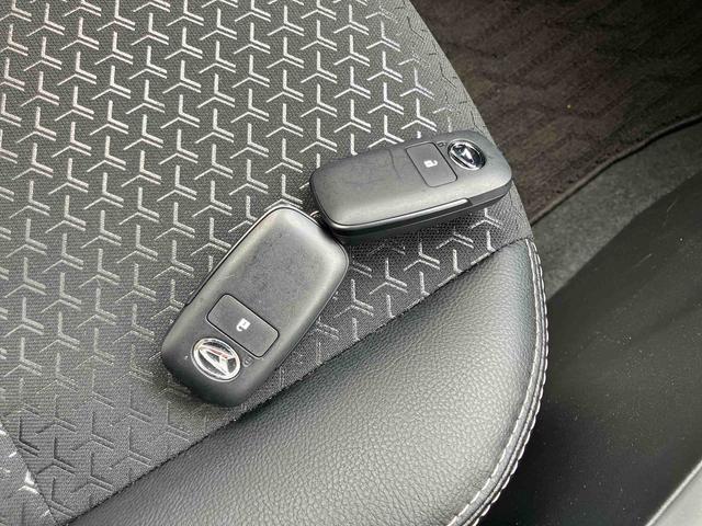 ロッキープレミアムＧ　ＨＥＶキーフリーシステム　記録簿　アルミ　スマートキー　ＡＢＳ　エアバッグ（山口県）の中古車