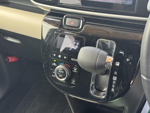 ムーヴキャンバスＧメイクアップ　ＳＡIII平成３０年式　純正ナビ　フルセグＴＶ　Ｂｌｕｅｔｏｏｔｈ　バックカメラ　スマートアシストＩＩＩ　両側スライド　スマートキー（福岡県）の中古車