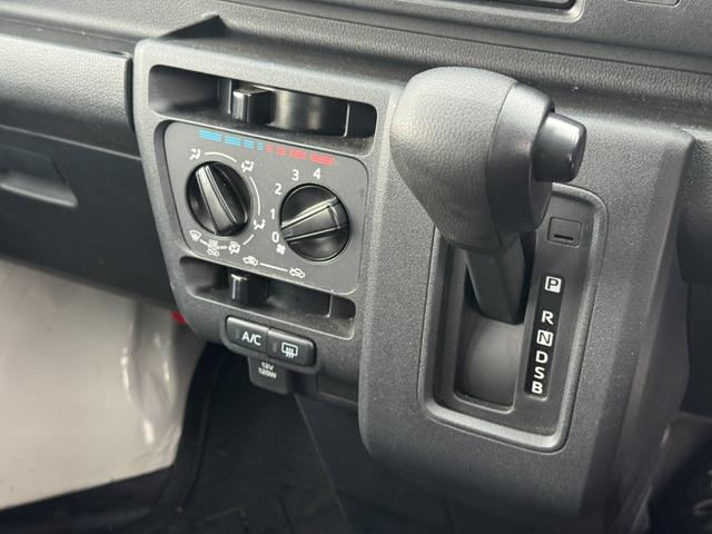 ハイゼットカーゴスペシャル令和５年式（福岡県）の中古車