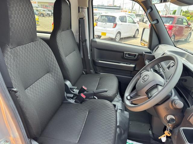 ハイゼットカーゴＤＸ令和５年式　衝突低減ブレーキ　弊社デモカーＵＰ車（福岡県）の中古車