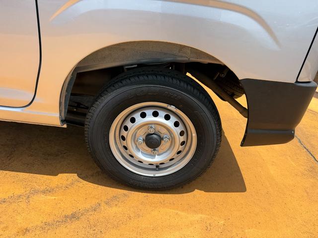 ハイゼットカーゴＤＸ令和５年式　衝突低減ブレーキ　弊社デモカーＵＰ車（福岡県）の中古車