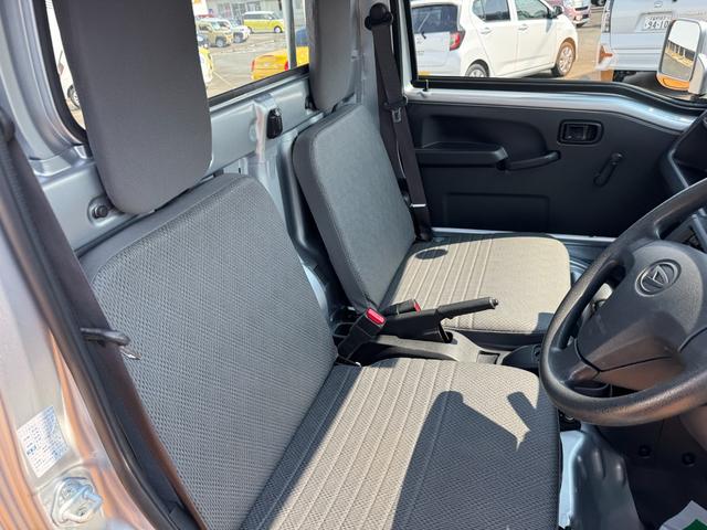ハイゼットトラックスタンダード令和１年式（福岡県）の中古車