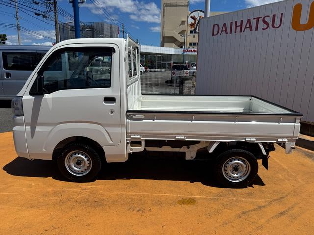 ハイゼットトラックスタンダード　農用スペシャル平成２７年式　１ｄｉｎラジオ　５ＭＴ（福岡県）の中古車
