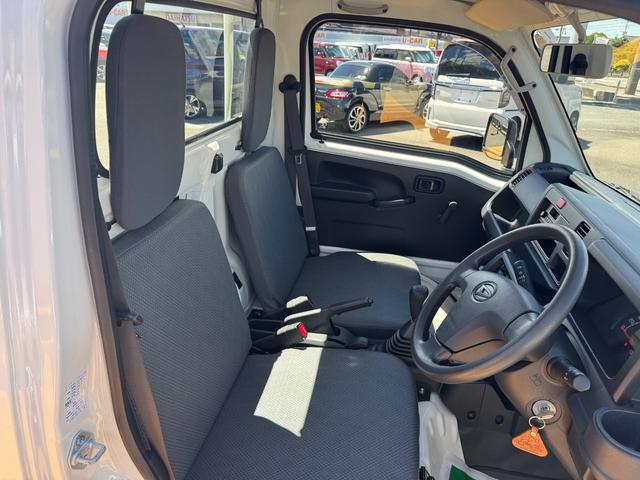 ハイゼットトラックスタンダード　農用スペシャル平成２７年式　１ｄｉｎラジオ　５ＭＴ（福岡県）の中古車