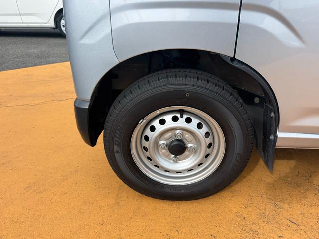 ハイゼットカーゴＤＸ令和５年式　衝突低減ブレーキ　新車保証継承付（福岡県）の中古車