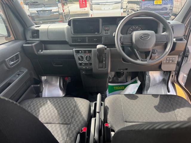 ハイゼットカーゴＤＸ令和５年式　オーディオレス　衝突低減ブレーキ　弊社デモカーＵＰ車（福岡県）の中古車