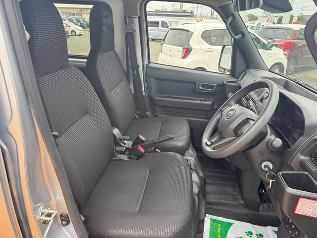 ハイゼットカーゴＤＸ令和５年式　衝突低減ブレーキ（福岡県）の中古車