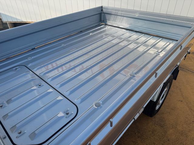 ハイゼットトラックスタンダード 農用スペシャル新車保証継承付 弊社デモカーUP車 5MT 4WD 衝突低減ブレーキ 1dinラジオ(福岡県)の中古車