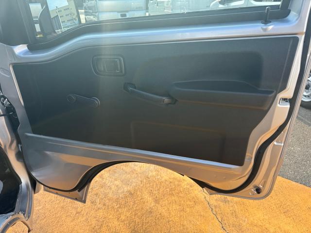 ハイゼットトラックスタンダード 農用スペシャル新車保証継承付 弊社デモカーUP車 5MT 4WD 衝突低減ブレーキ 1dinラジオ(福岡県)の中古車