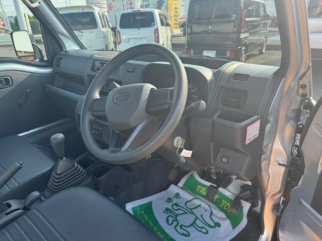 ハイゼットトラックスタンダード 農用スペシャル新車保証継承付 弊社デモカーUP車 5MT 4WD 衝突低減ブレーキ 1dinラジオ(福岡県)の中古車