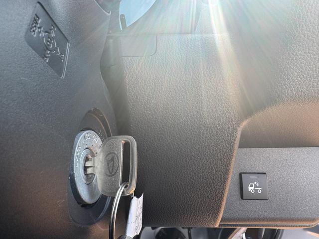 ハイゼットトラックスタンダード 農用スペシャル新車保証継承付 弊社デモカーUP車 5MT 4WD 衝突低減ブレーキ 1dinラジオ(福岡県)の中古車