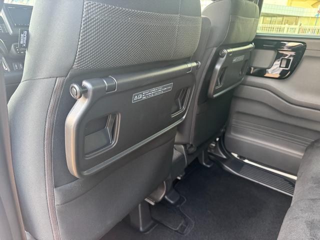 Ｎ−ＢＯＸカスタムＬフルセグナビ　バックモニター　ＥＴＣ　クルーズコントロール　リア左側パワースライドドア	運転席＆助手席シートバックテーブル　衝突低減ブレーキ（福岡県）の中古車