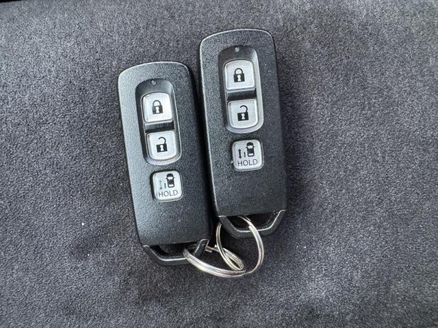 Ｎ−ＢＯＸカスタムＬフルセグナビ　バックモニター　ＥＴＣ　クルーズコントロール　リア左側パワースライドドア	運転席＆助手席シートバックテーブル　衝突低減ブレーキ（福岡県）の中古車