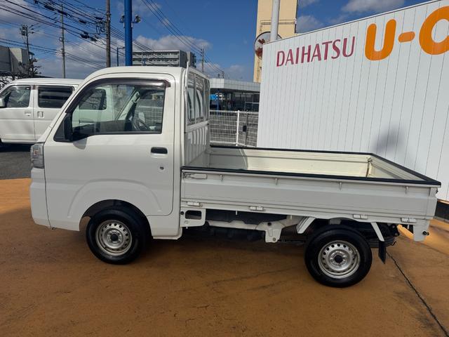 ハイゼットトラックスタンダード４ＷＤ　５ＭＴ　マニュアル車　１ｄｉｎラジオ（福岡県）の中古車