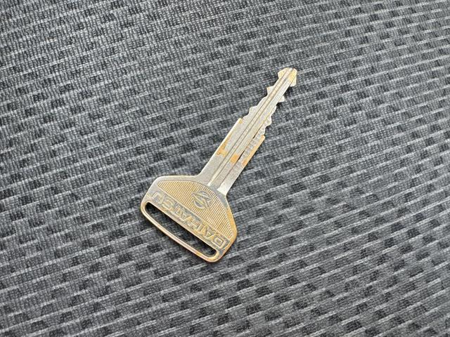 ハイゼットトラックスタンダード４ＷＤ　５ＭＴ　マニュアル車　１ｄｉｎラジオ（福岡県）の中古車