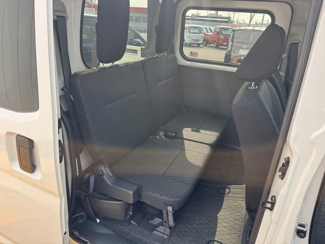 ハイゼットカーゴデッキバンＧ弊社デモカーＵＰ車　新車保証継承付　オーディオレス　プッシュボタンスタート（福岡県）の中古車