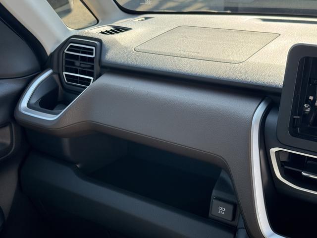 ムーヴＲＳ新車保証継承付　デモカーＵＰ車　オーディオレス　バックカメラ付（福岡県）の中古車