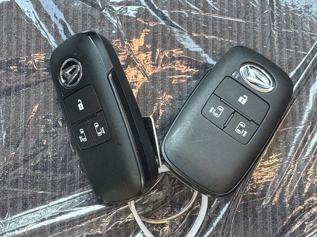 ムーヴＲＳ新車保証継承付　デモカーＵＰ車　オーディオレス　バックカメラ付（福岡県）の中古車