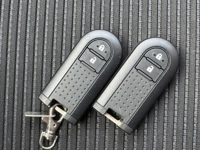 ムーヴＸリミテッドII　ＳＡIIIナビ地デジＴＶ　バックカメラ　Ｂｌｕｅｔｏｏｔｈ　スマートキー　衝突軽減ブレーキ　横滑り防止装置　アイドリングストップ　純正アルミホイール（福岡県）の中古車
