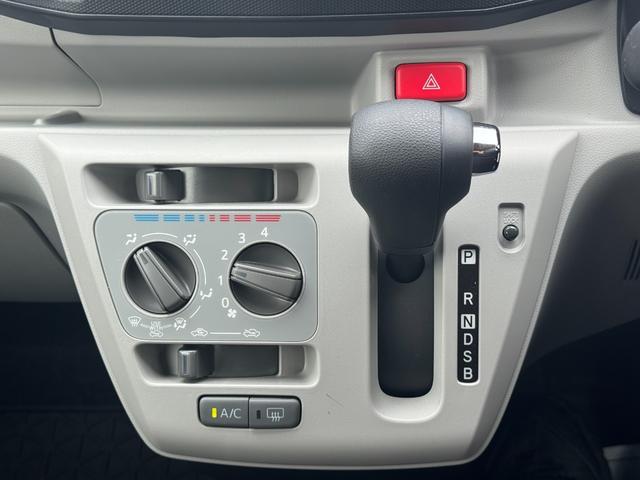 ミライースX SAIII弊社デモカーUP車 新車保証継承付 CDチューナー キーレス オートライト LEDヘッドライト 衝突軽減ブレーキ 横滑り防止装置 アイドリングストップ クリアランスソナー(福岡県)の中古車