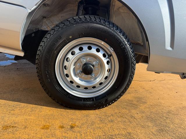 ハイゼットトラックジャンボスタンダード５ＭＴ　２ＷＤ　　衝突軽減ブレーキ　横滑り防止装置　アイドリングストップ　クリアランスソナー　弊社デモカーＵＰ車　新車保証継承付（福岡県）の中古車